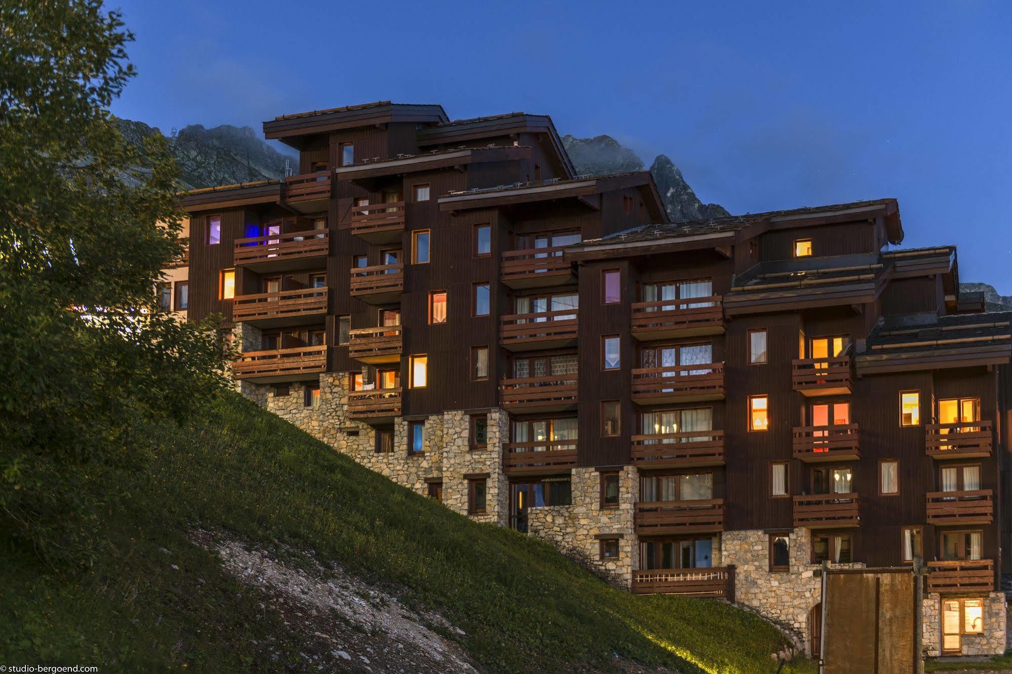 Macot-la-Plagne Residence Pierre & Vacances Les Chalets Des Arolles מראה חיצוני תמונה