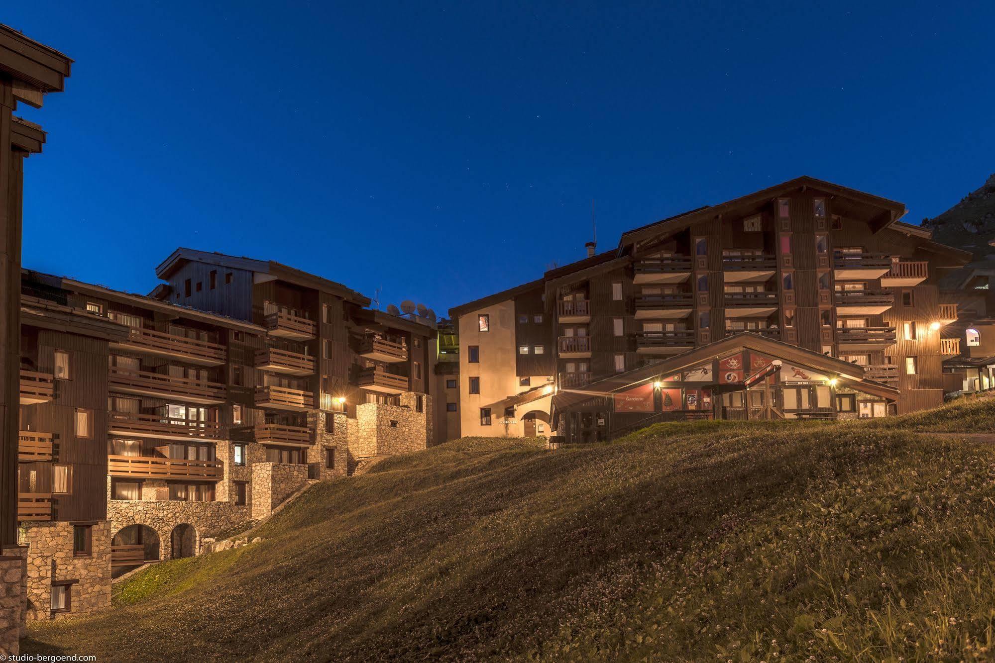 Macot-la-Plagne Residence Pierre & Vacances Les Chalets Des Arolles מראה חיצוני תמונה